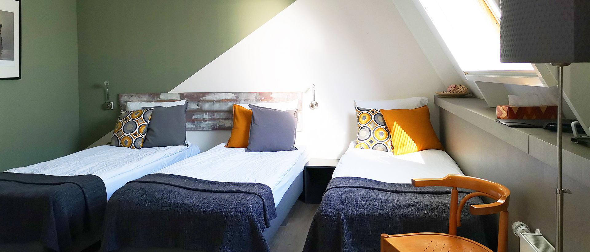 B&B triple room equipped with sanitary facilities